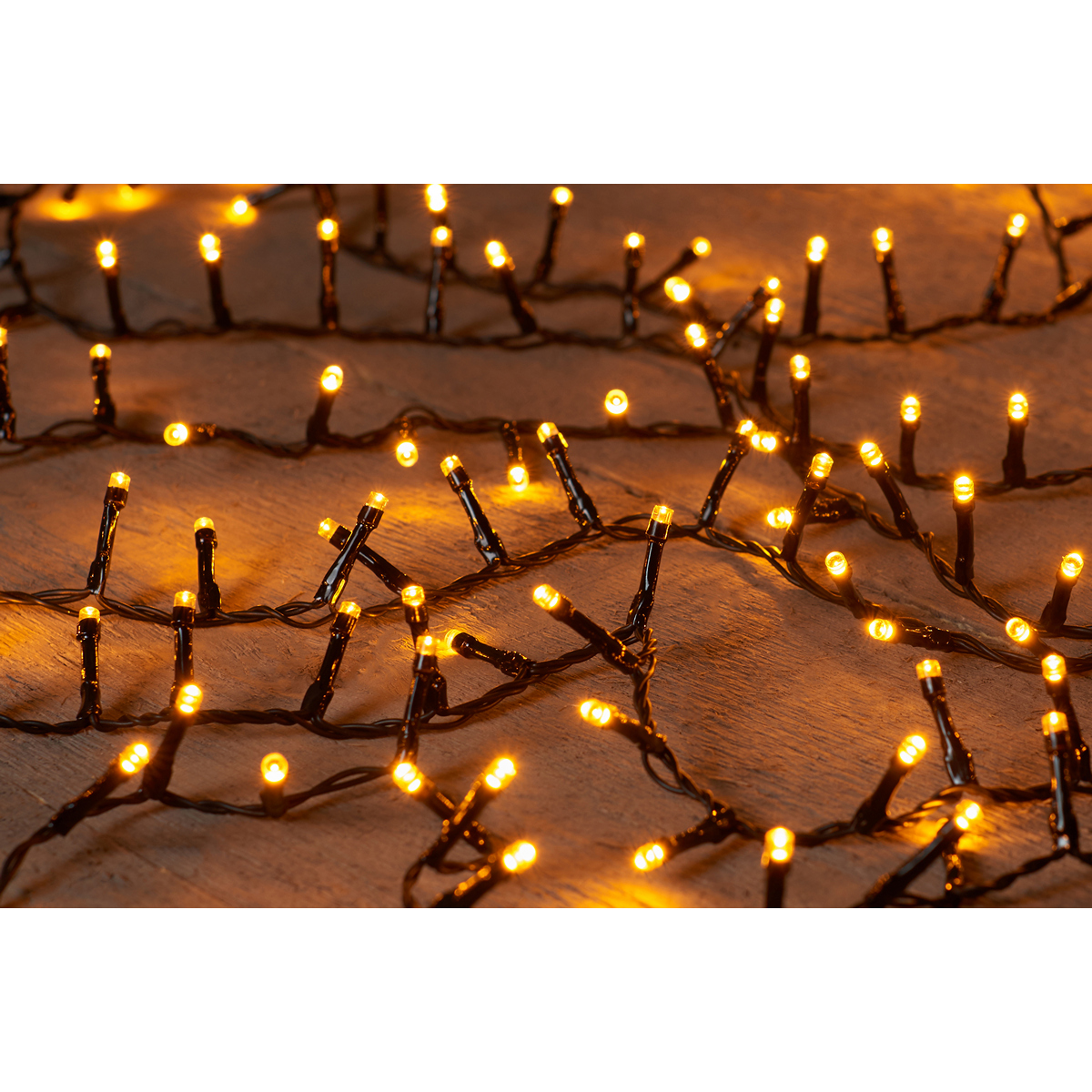 ΦΩΤΑΚΙΑ IVY 1200LED/26M ΚΛΑΣΣΙΚΟ ΘΕΡΜΟ - 5MM CONCAVE LED - 4MTR LEAD CABLE BLACK - 31V/IP44 ΜΕΤΑΣΧΗΜ 6VA - ON / 8/16H T