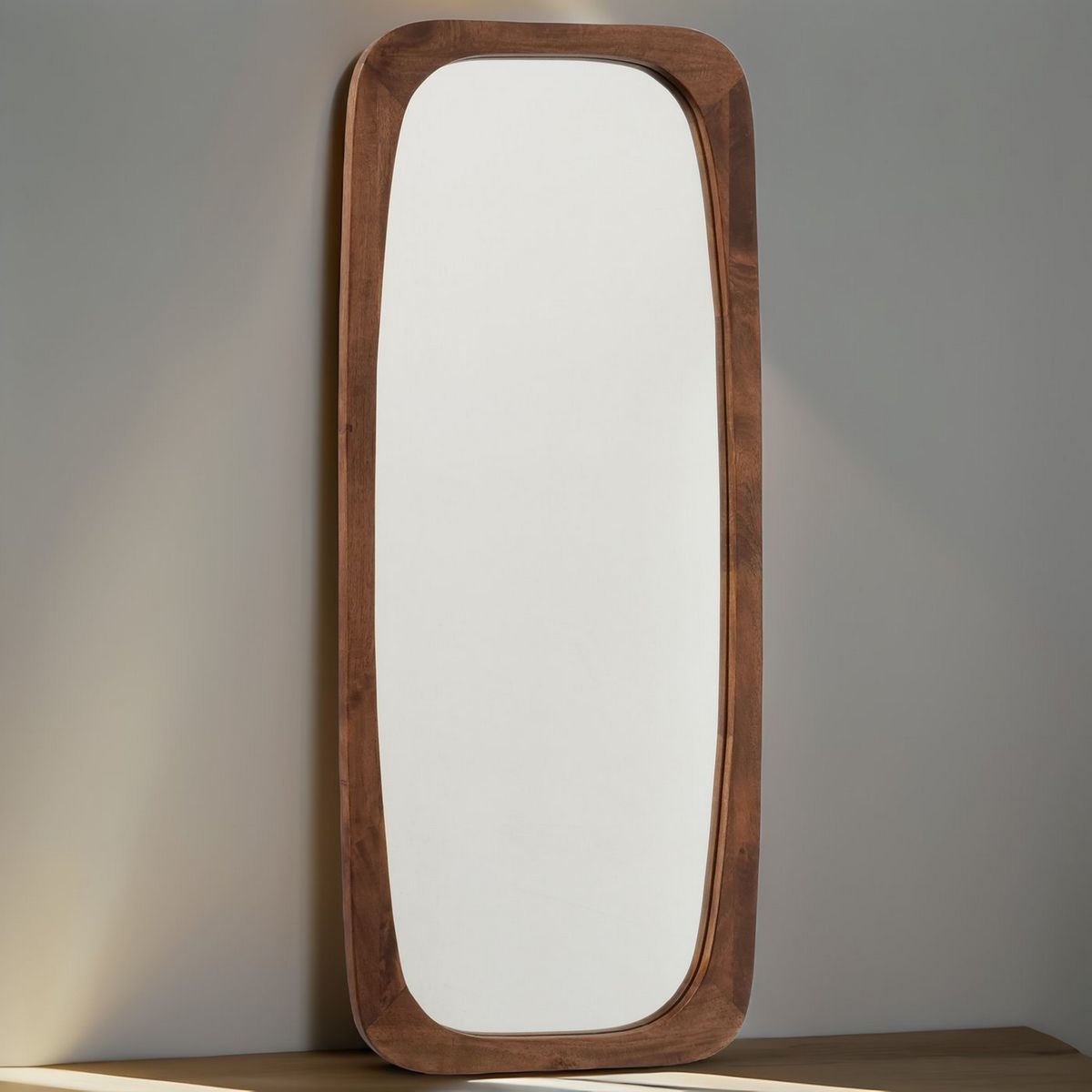 ΚΑΘΡΕΠΤΗΣ Ovall iΗ160cm